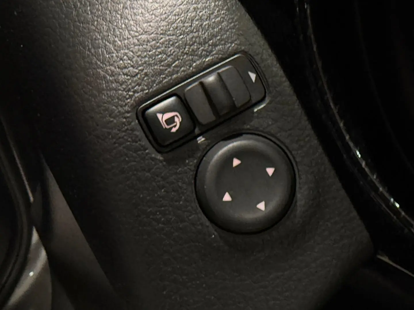2021 Nissan X-TRAIL Gallery Image 16