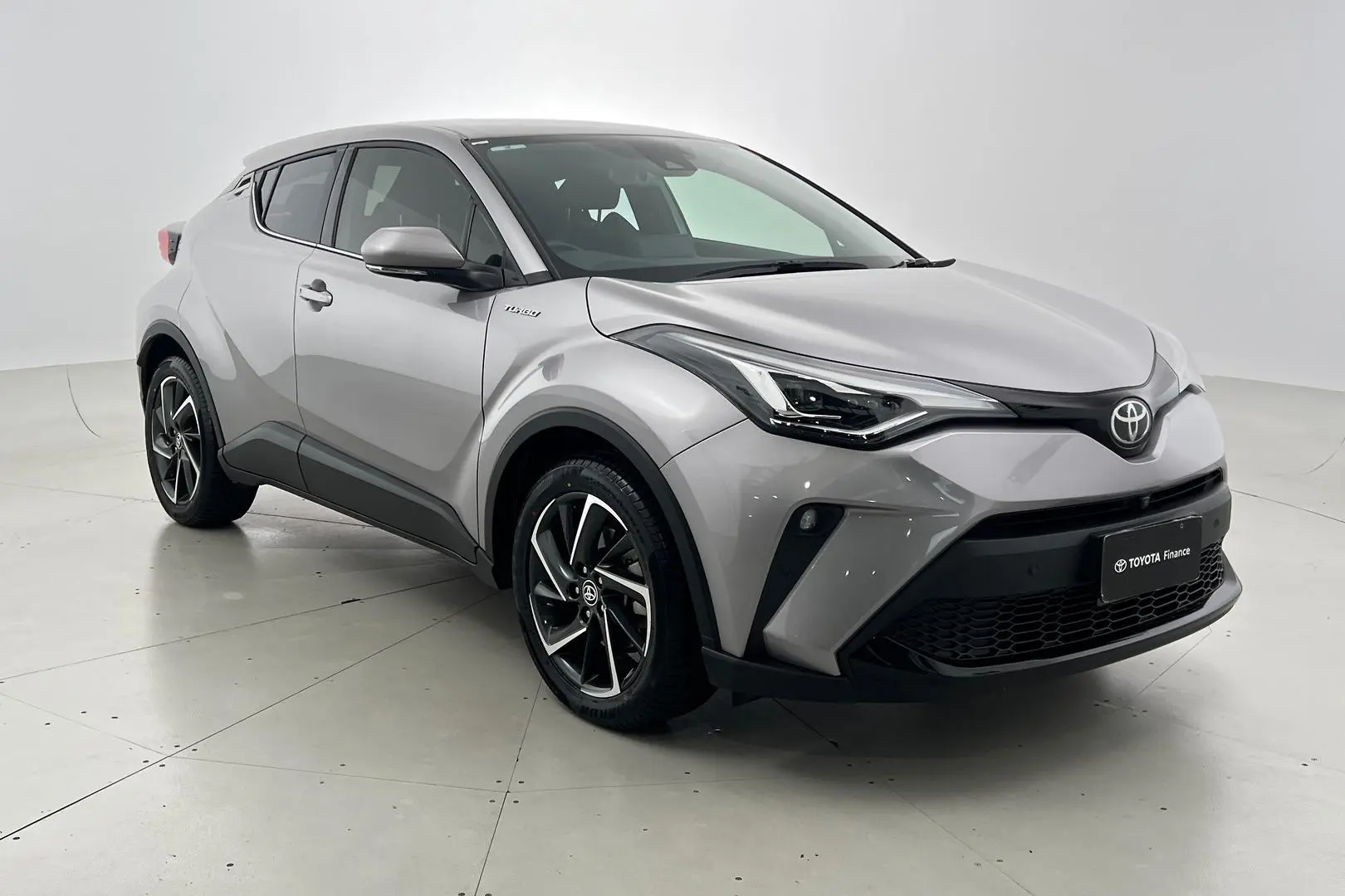 2023 Toyota C-HR Gallery Image 1