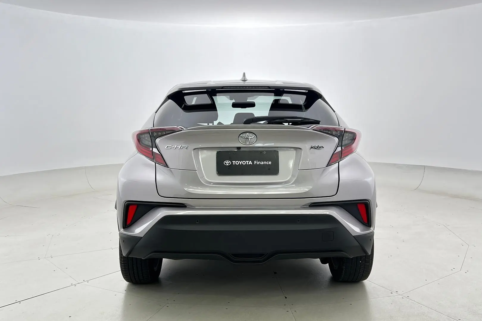 2017 Toyota C-HR Image 5