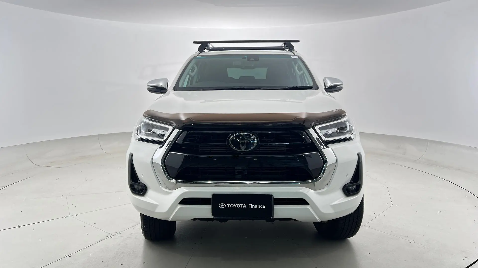 2022 Toyota Hilux Gallery Image 9