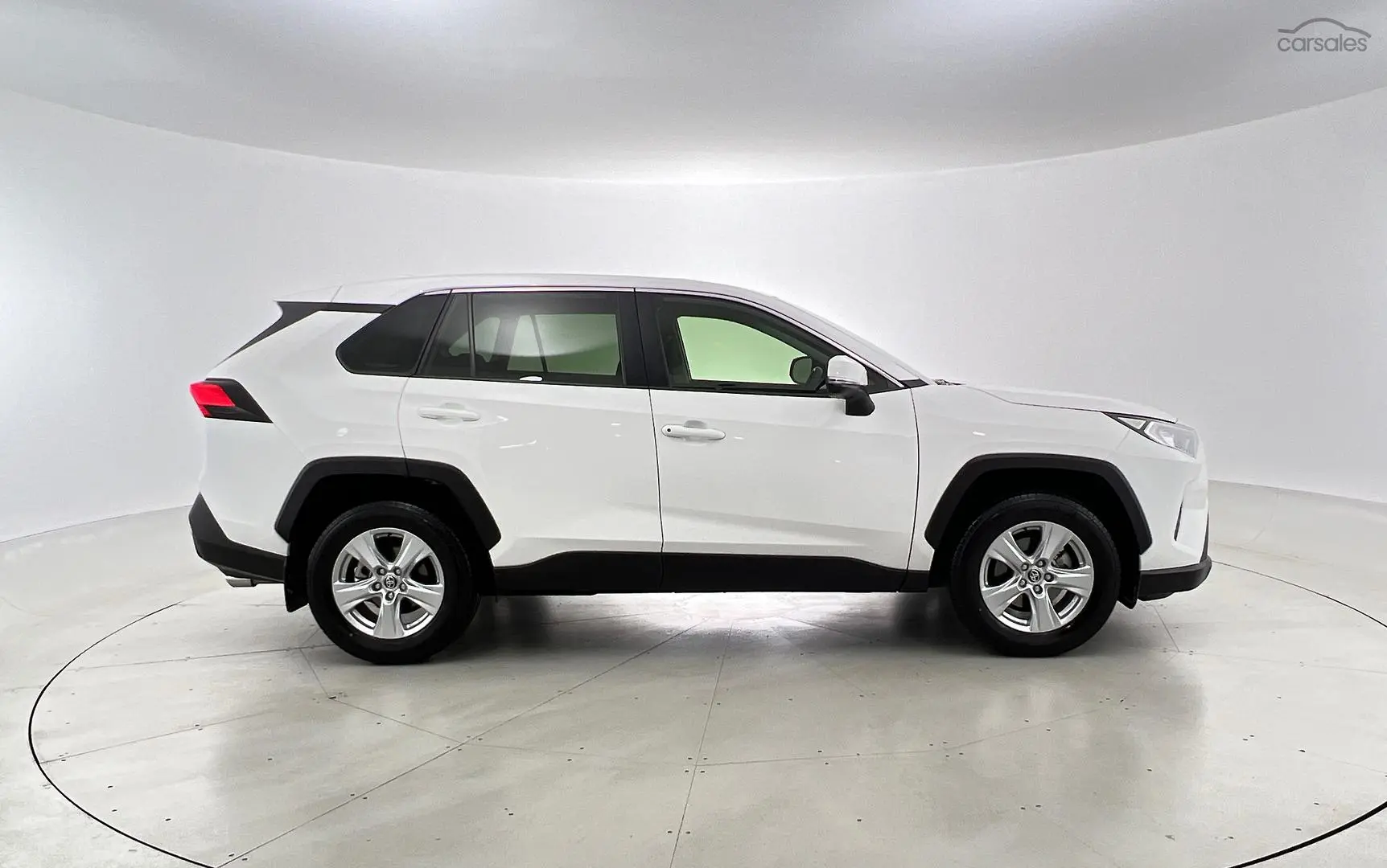 2021 Toyota RAV4 Image 2