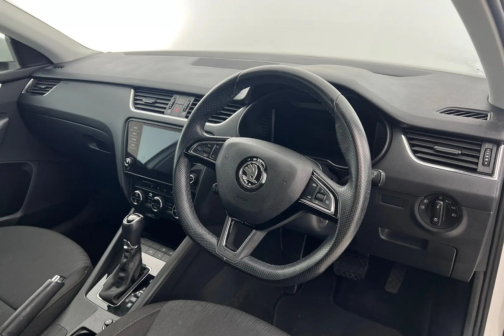 2020 SKODA Octavia Gallery Image 12