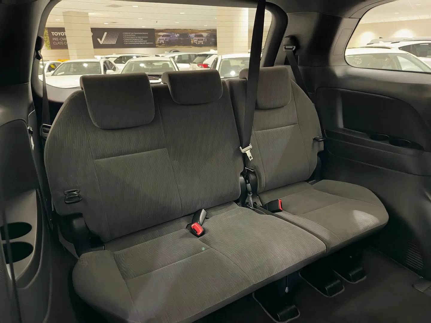 2018 Toyota Tarago Gallery Image 14