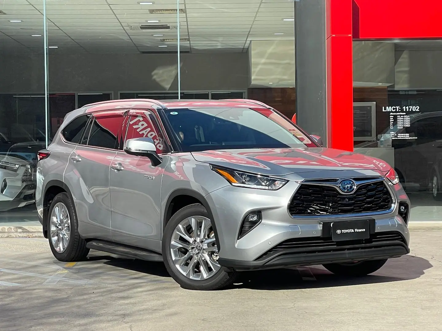 2024 Toyota Kluger Gallery Image 1