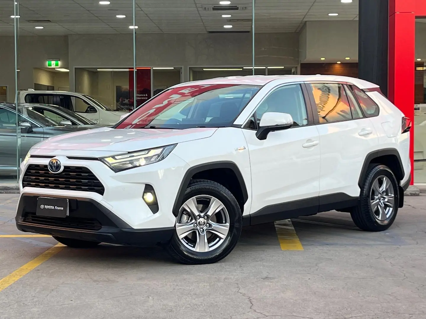 2023 Toyota RAV4 Gallery Image 4