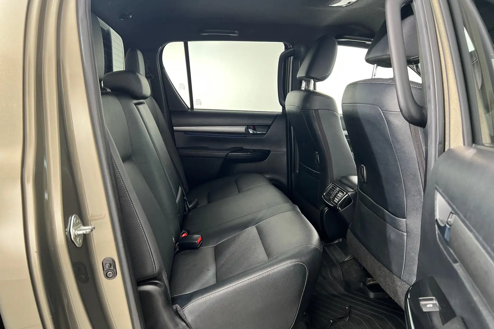 2021 Toyota Hilux Gallery Image 20