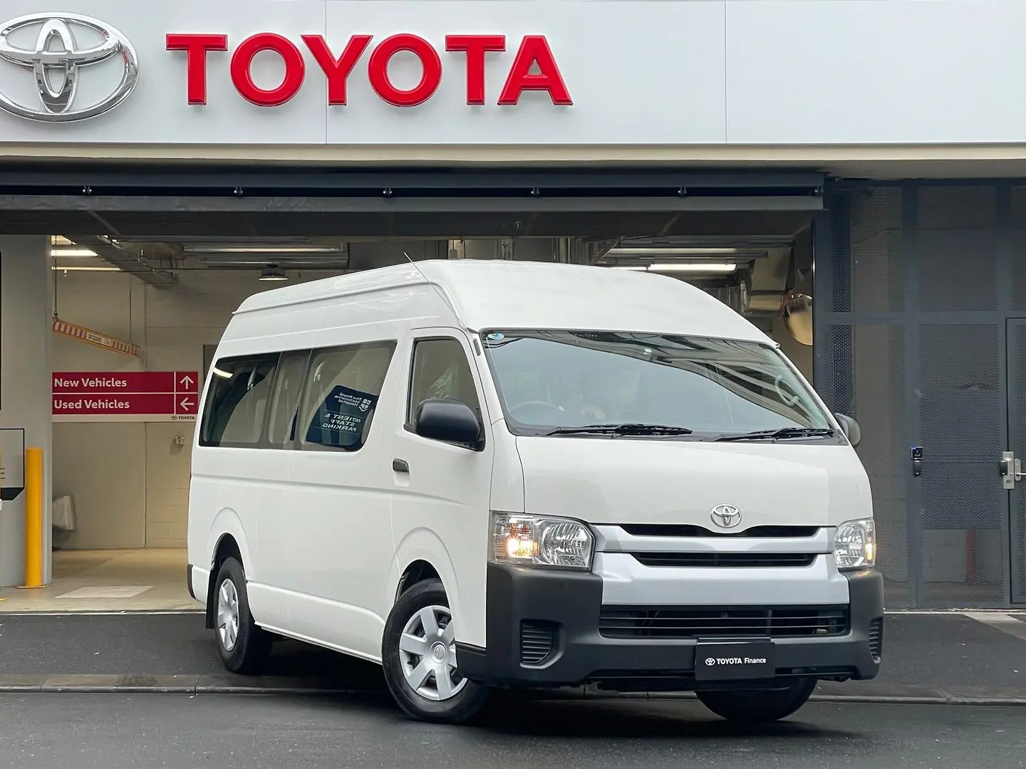 2017 Toyota Hiace Gallery Image 1