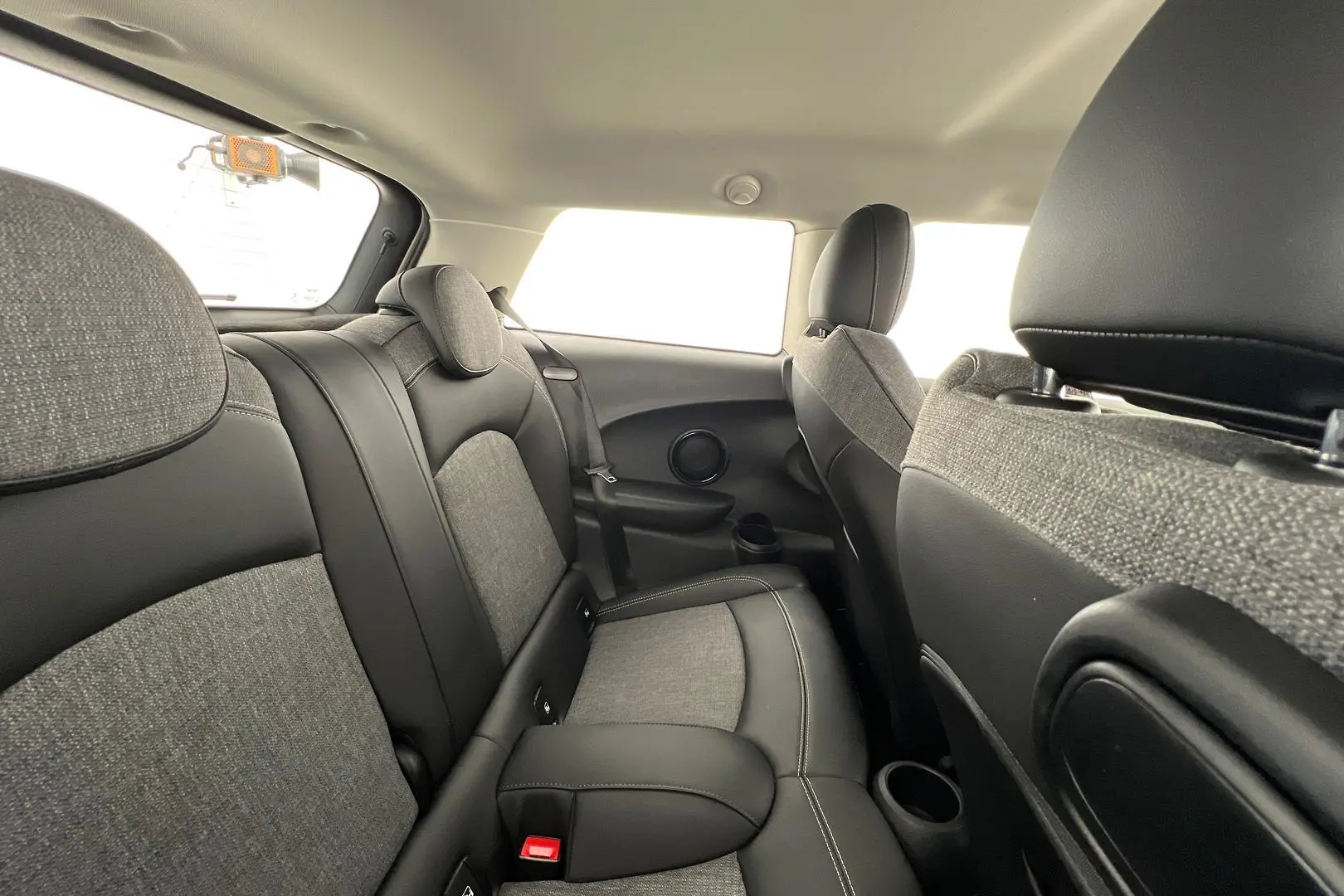 2021 MINI Hatch Gallery Image 11