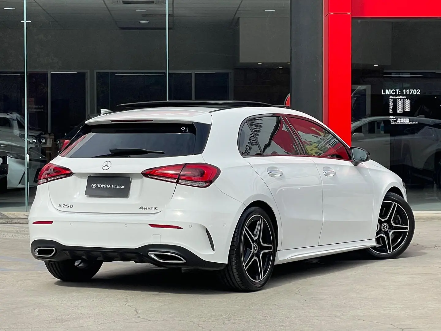 2022 Mercedes-Benz A-Class Gallery Image 9