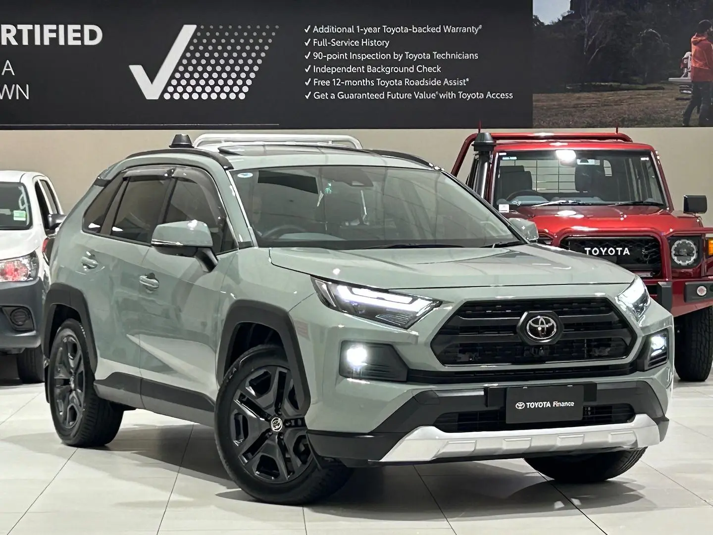 2023 Toyota Rav4 Gallery Image 1