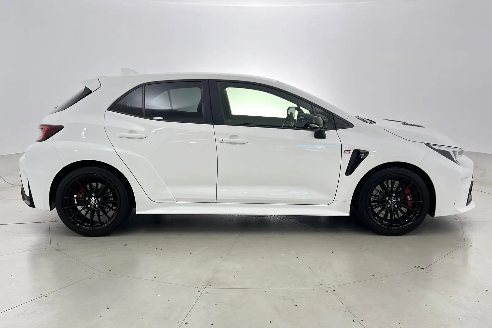 2023 Toyota Corolla Gallery Image 3