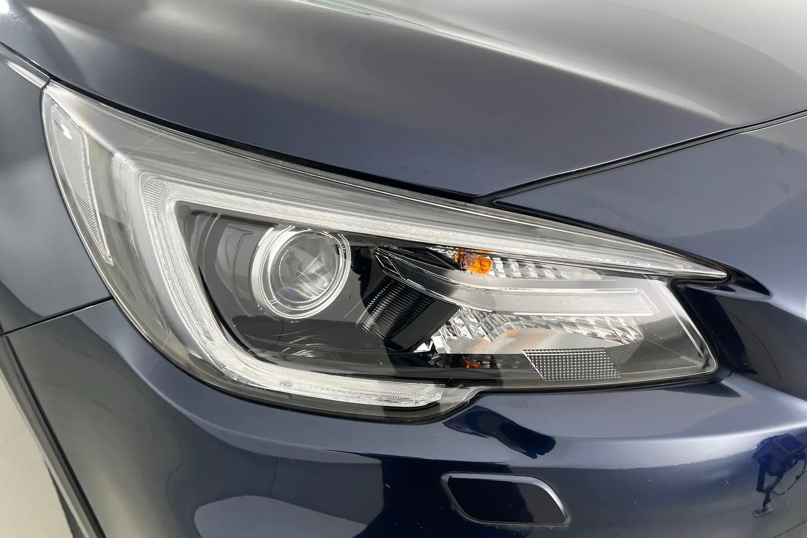 2018 Subaru Outback Gallery Image 2
