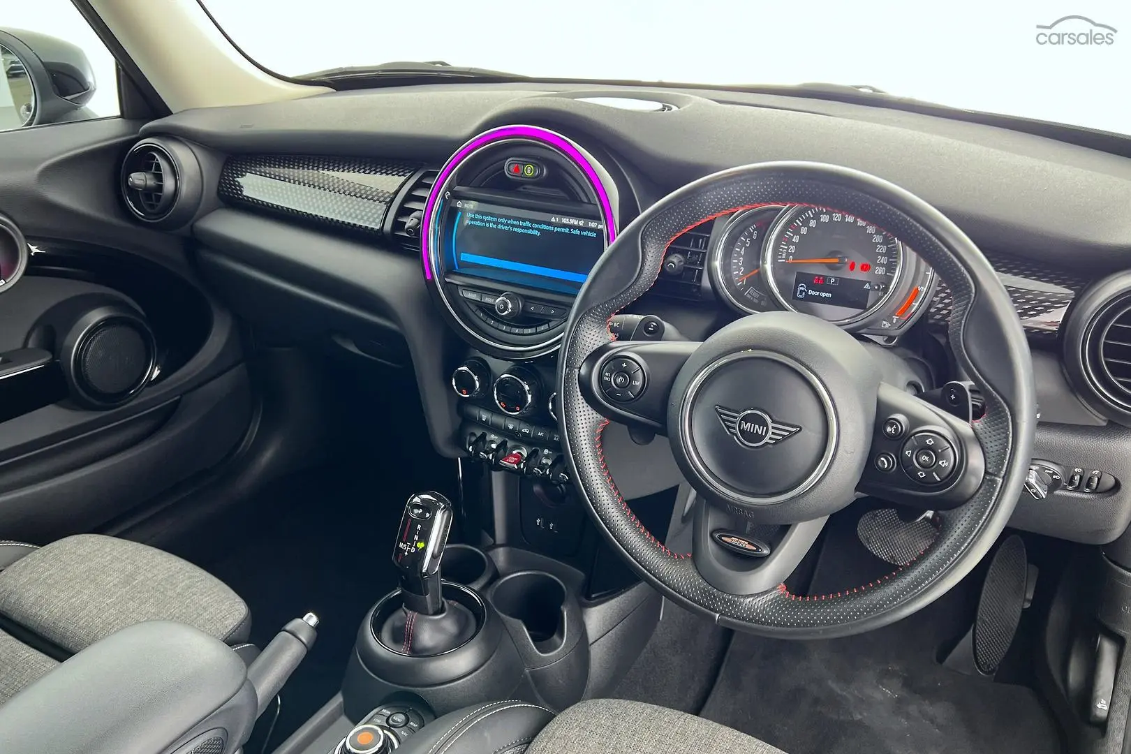 2020 MINI Hatch Image 3