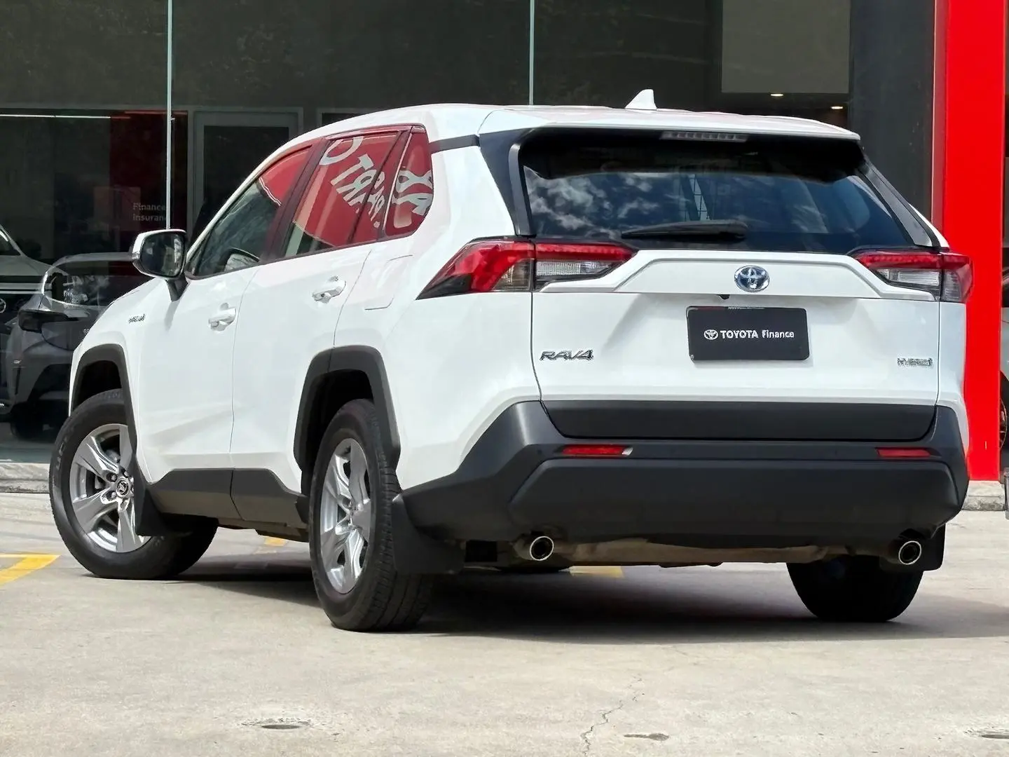2022 Toyota RAV4 Gallery Image 10