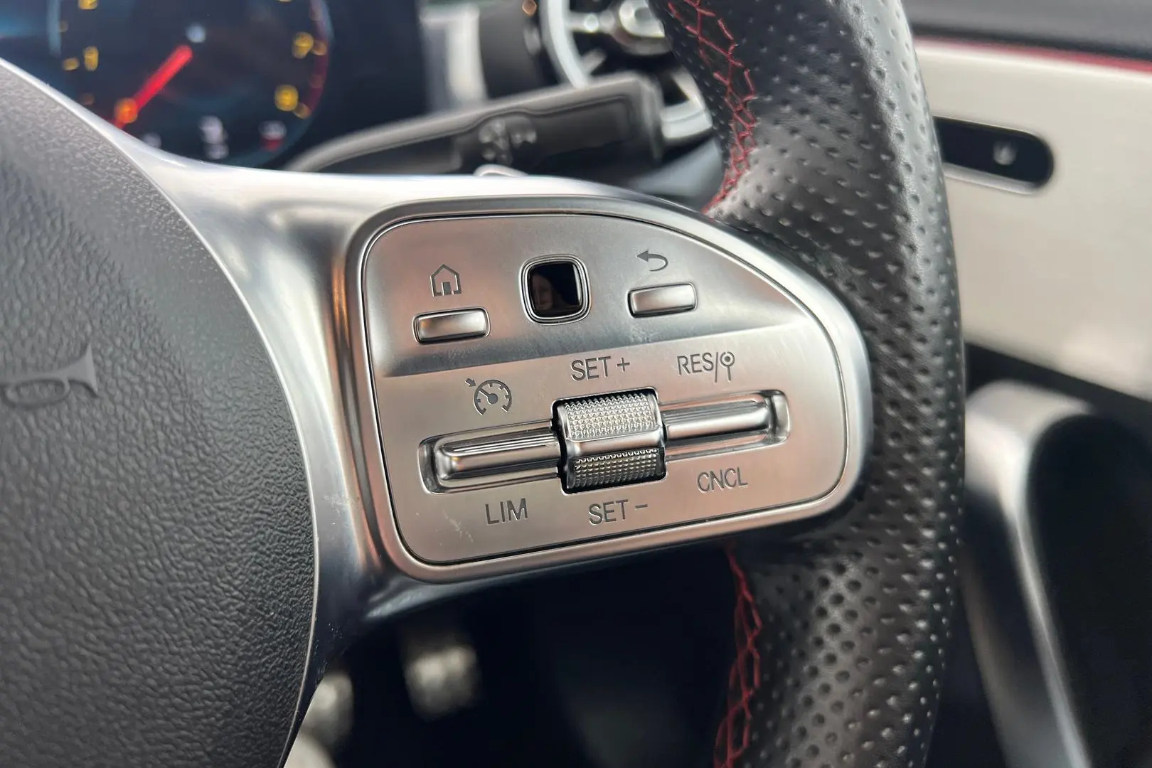 2022 Mercedes-Benz A-Class Gallery Image 19