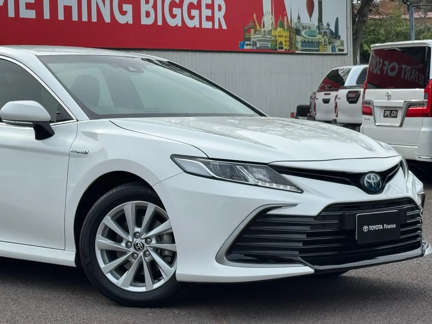 2023 Toyota Camry Gallery Image 2