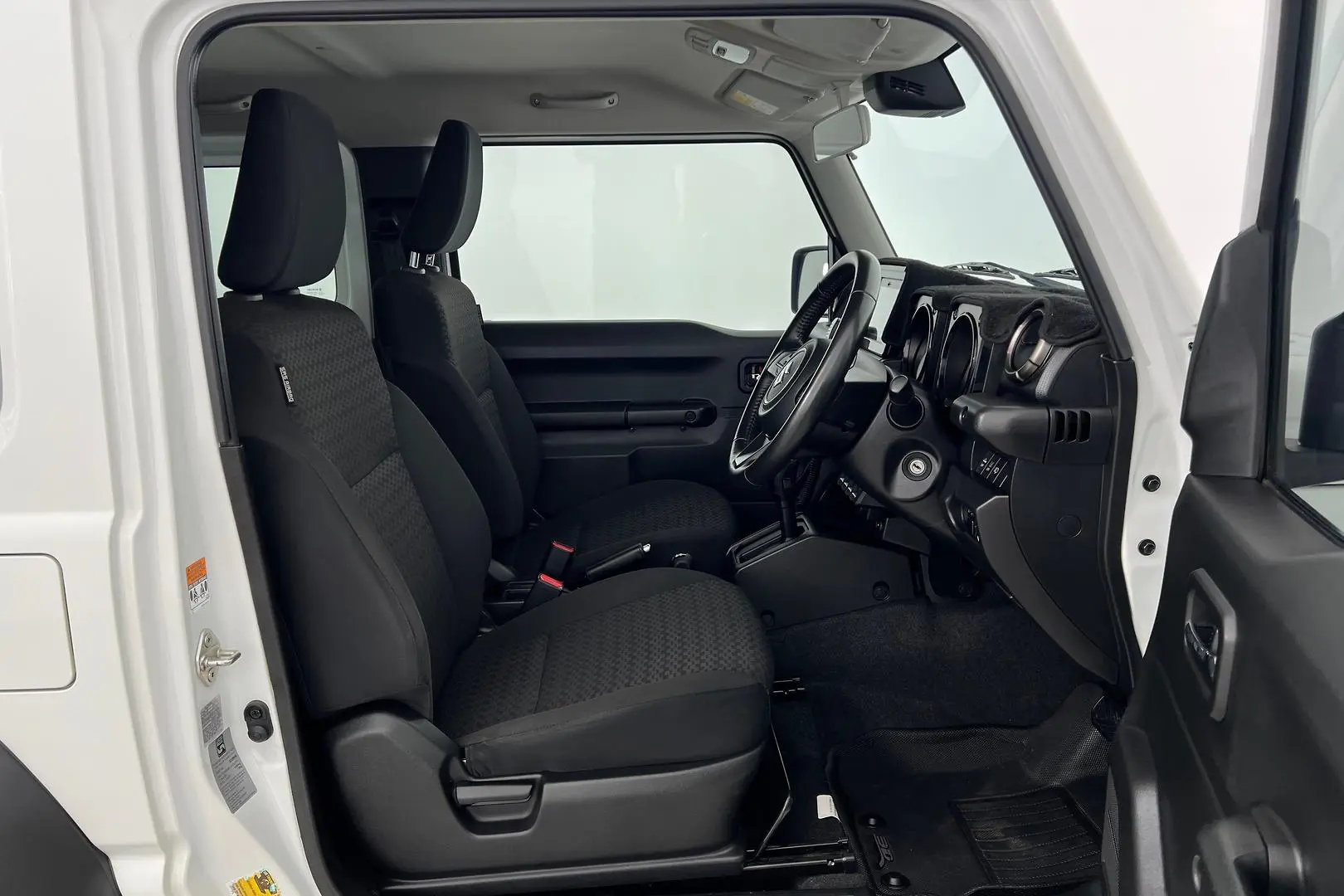 2021 Suzuki Jimny Gallery Image 11