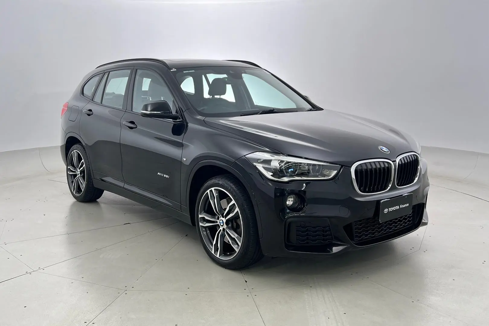 2017 Bmw X1 Gallery Image 1