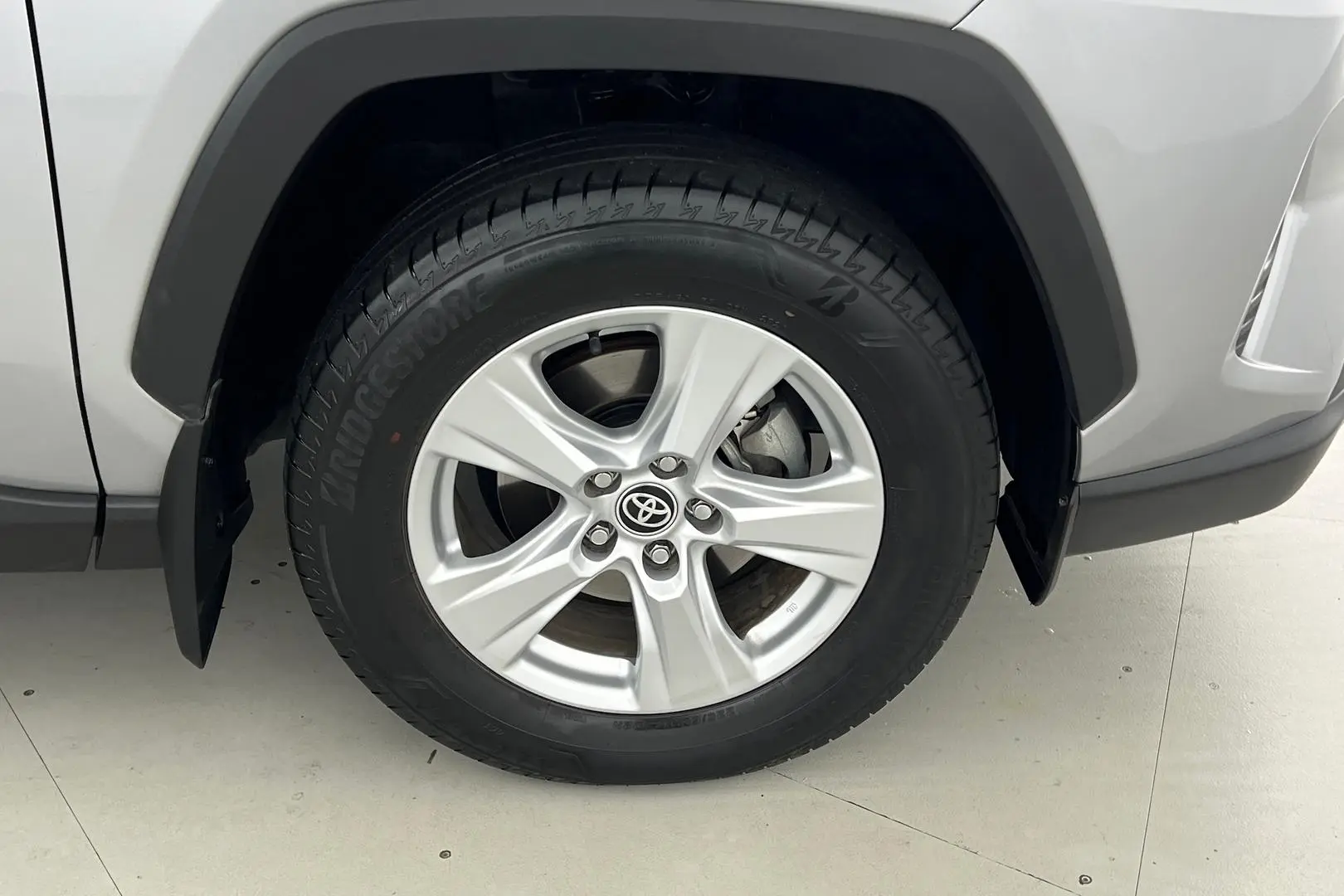 2021 Toyota RAV4 Gallery Image 16
