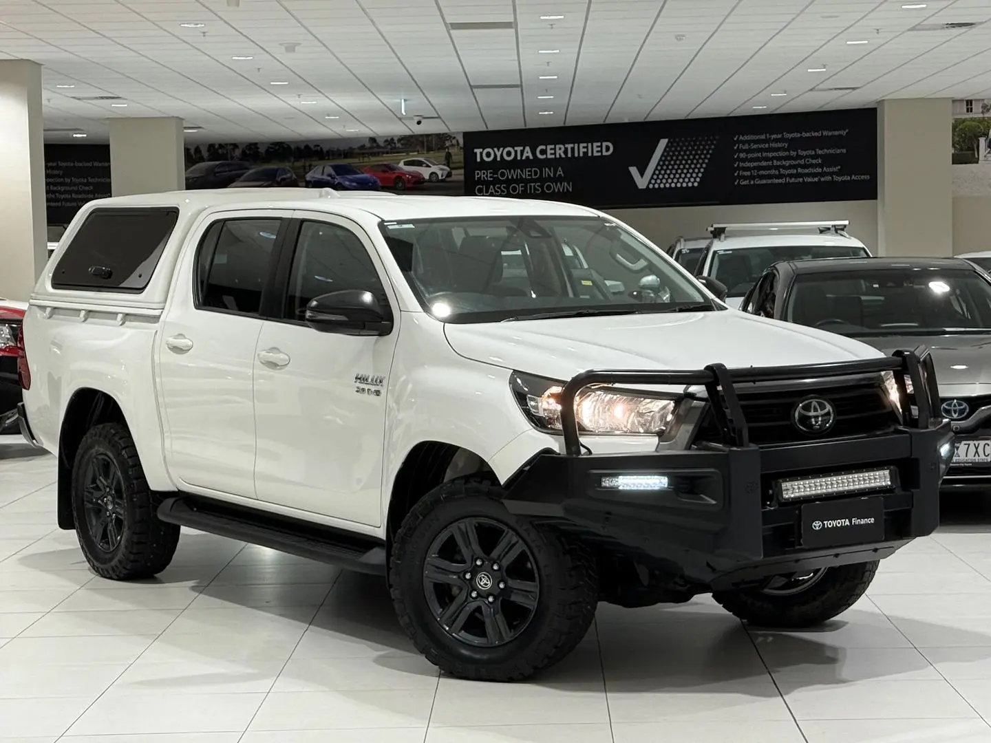 2023 Toyota Hilux Gallery Image 1