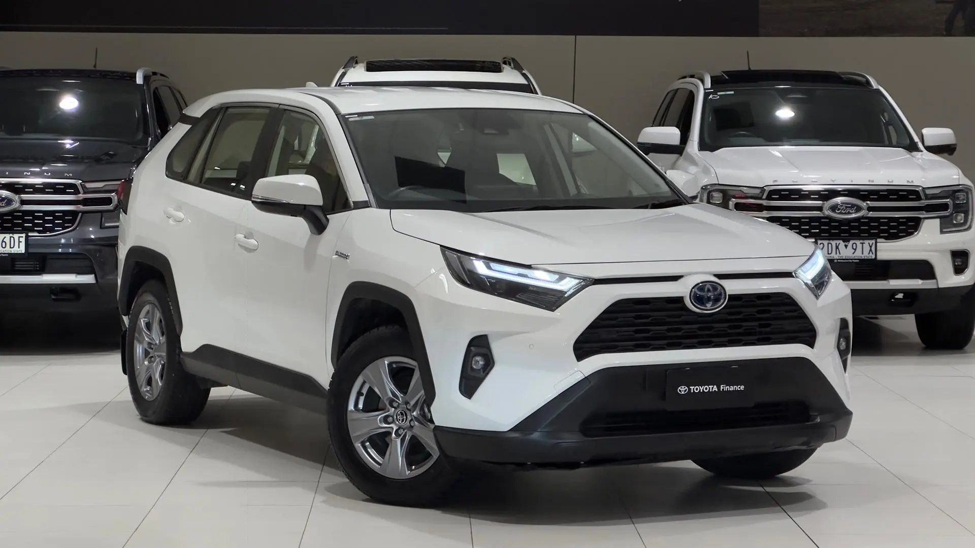 2022 Toyota RAV4 Gallery Image 1