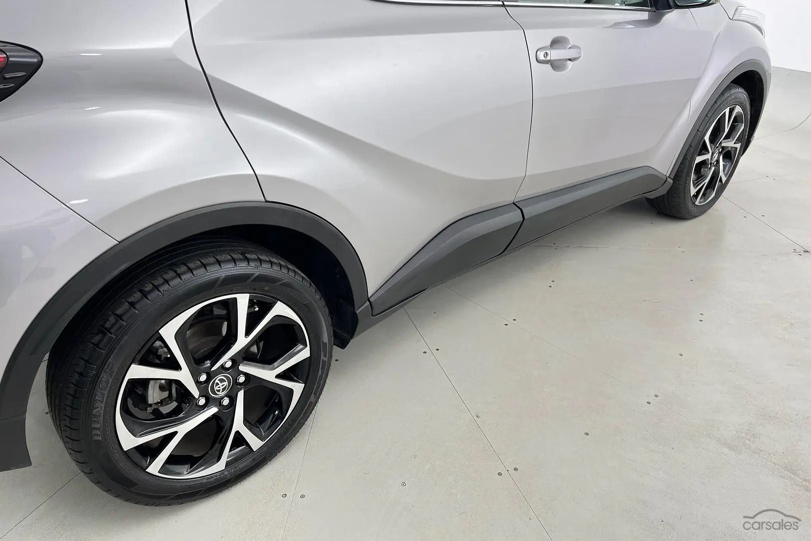 2018 Toyota C-HR Image 10