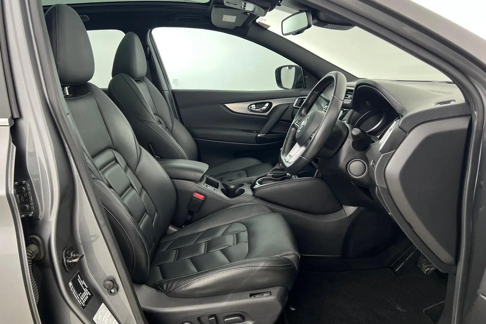 2019 Nissan QASHQAI Gallery Image 8