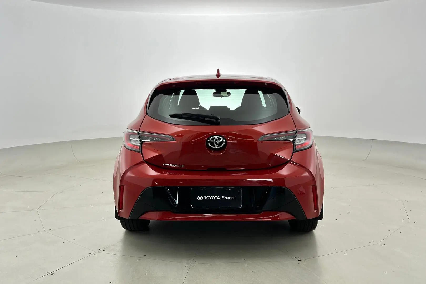 2018 Toyota Corolla Gallery Image 6