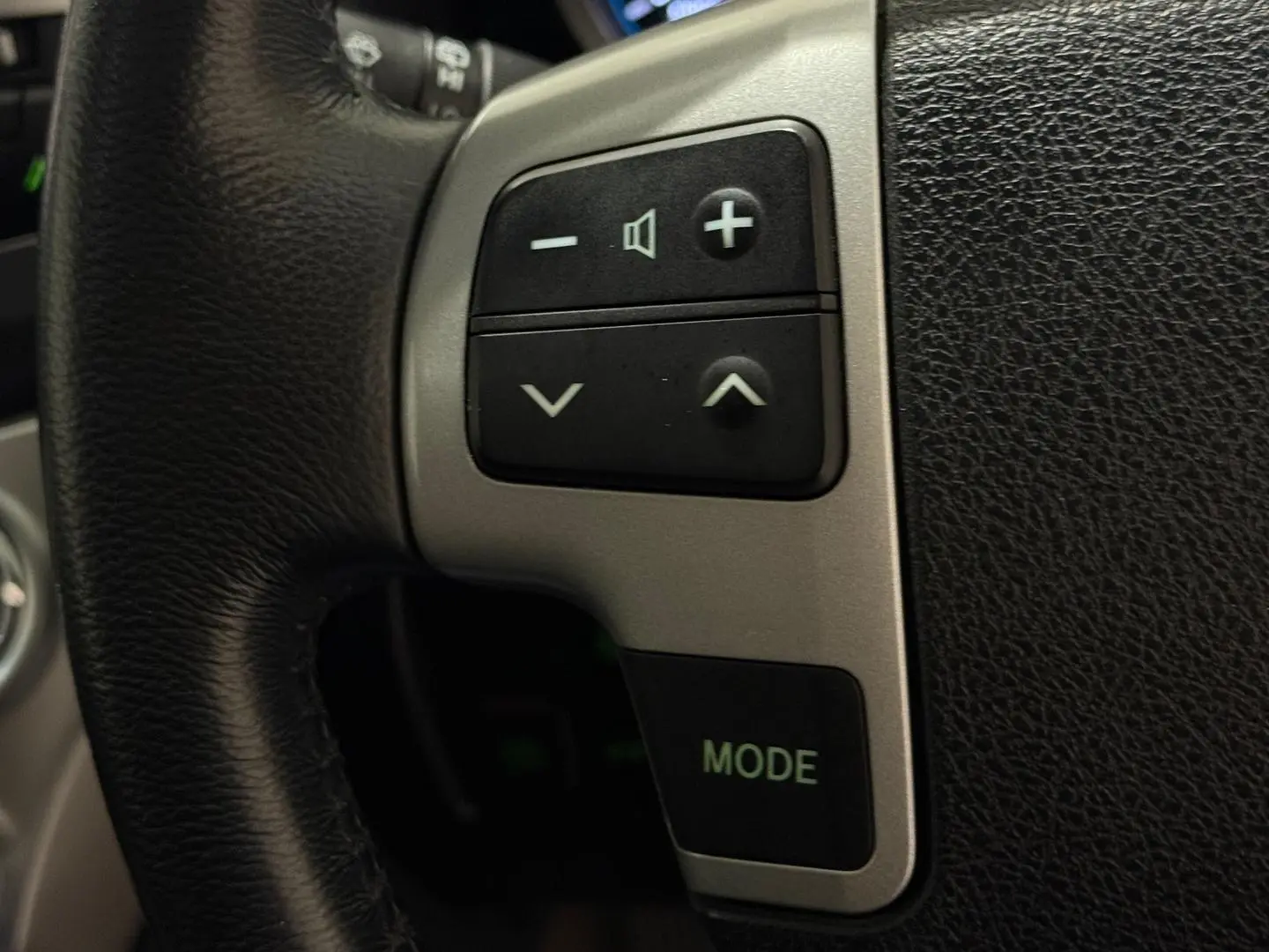 2013 Toyota Landcruiser Gallery Image 29