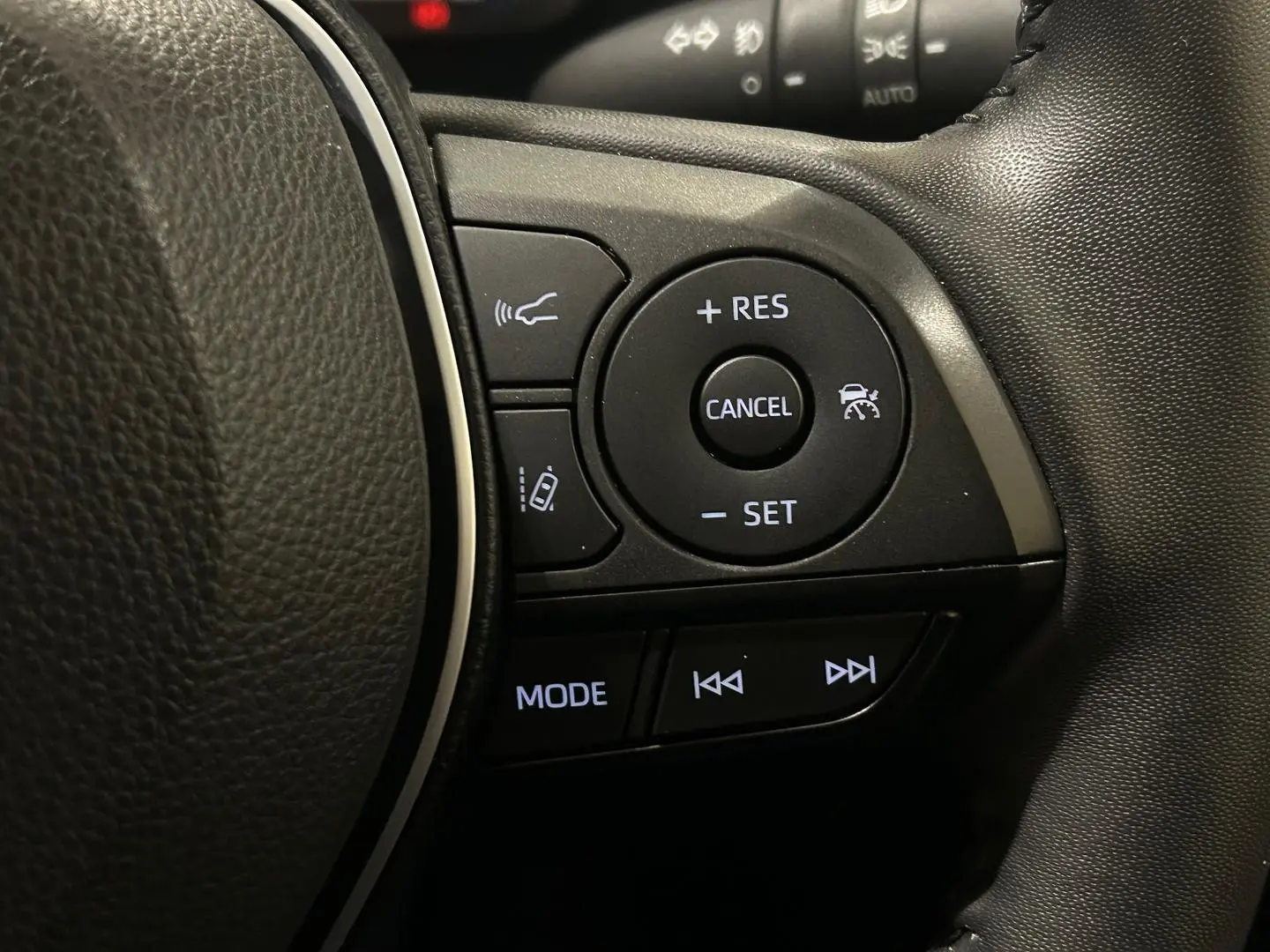 2024 Toyota RAV4 Gallery Image 24