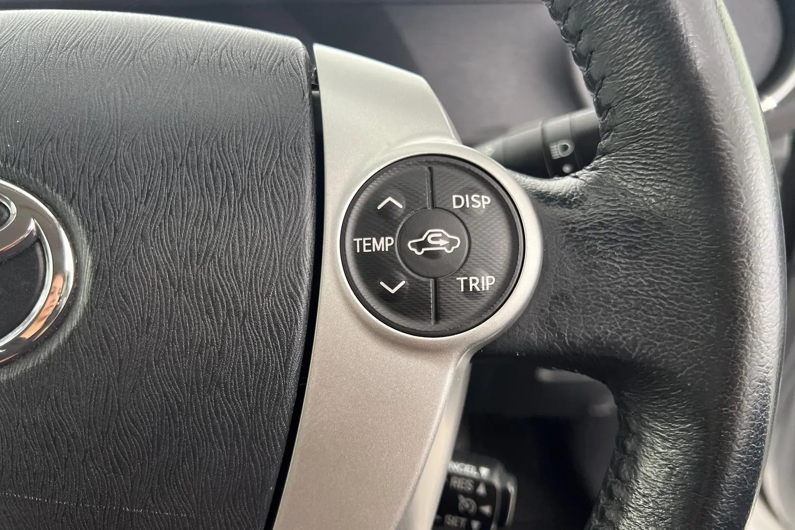 2013 Toyota Prius C Gallery Image 19