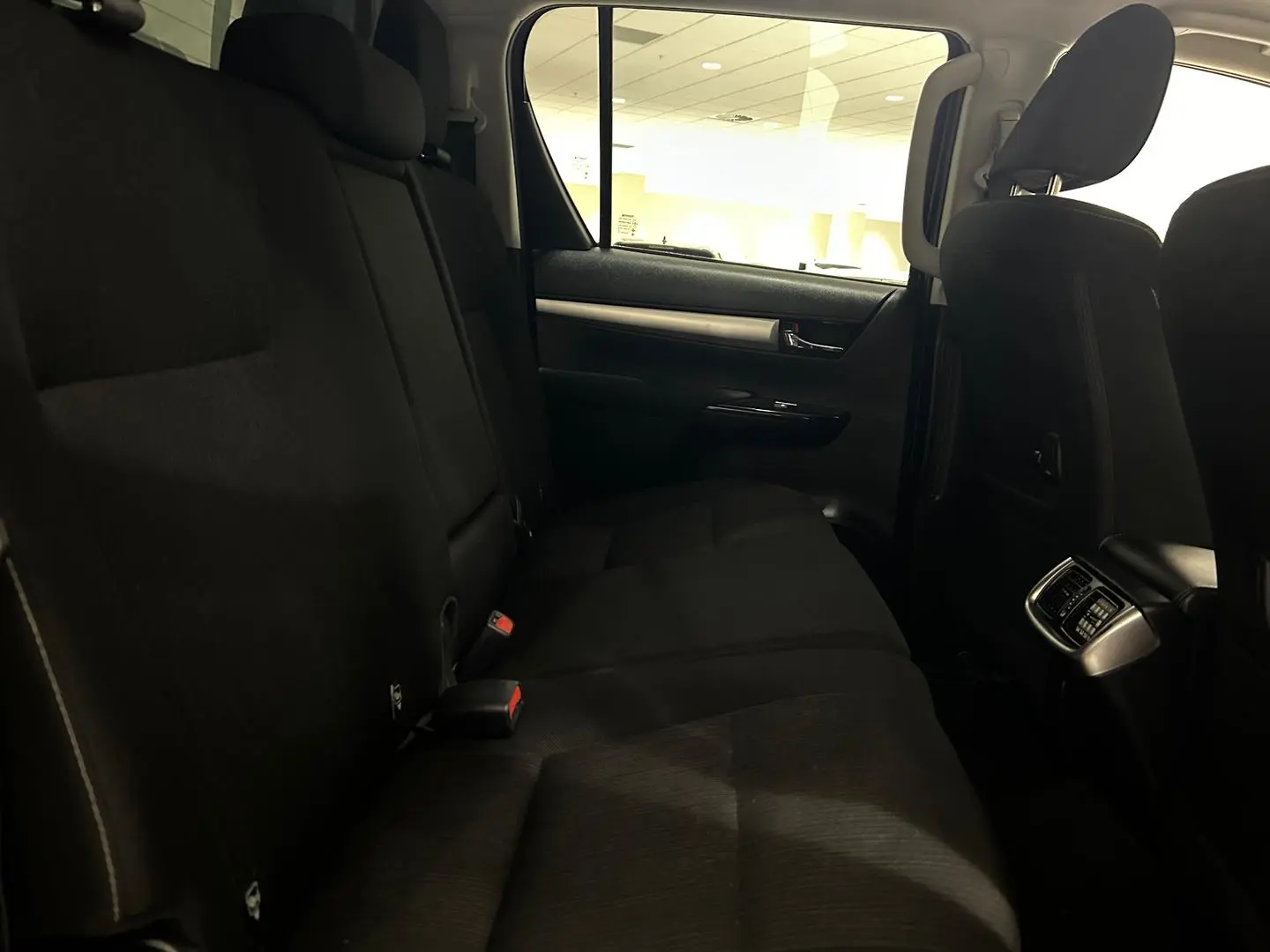 2022 Toyota Hilux Gallery Image 14