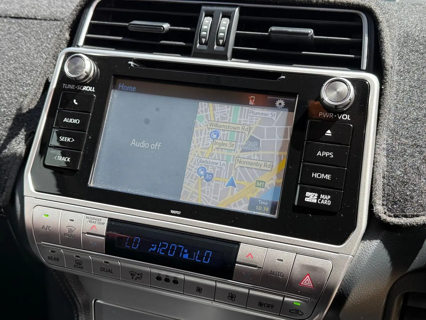 2020 Toyota Landcruiser Prado Gallery Image 15