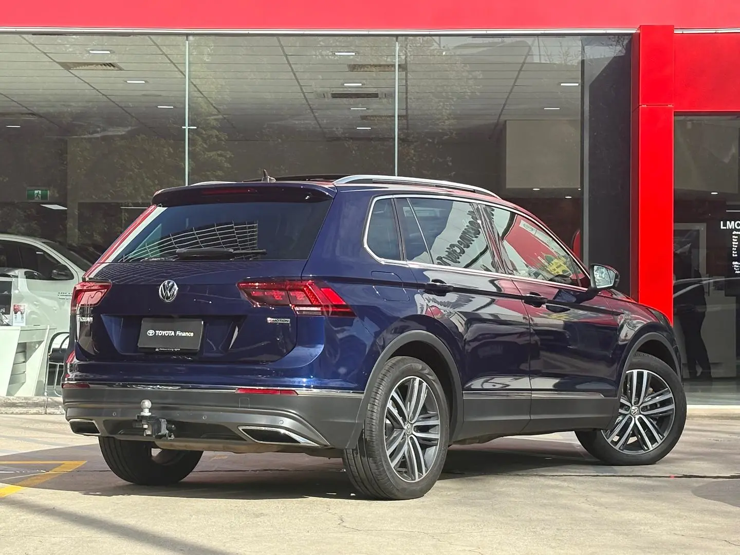 2019 Volkswagen Tiguan Gallery Image 12
