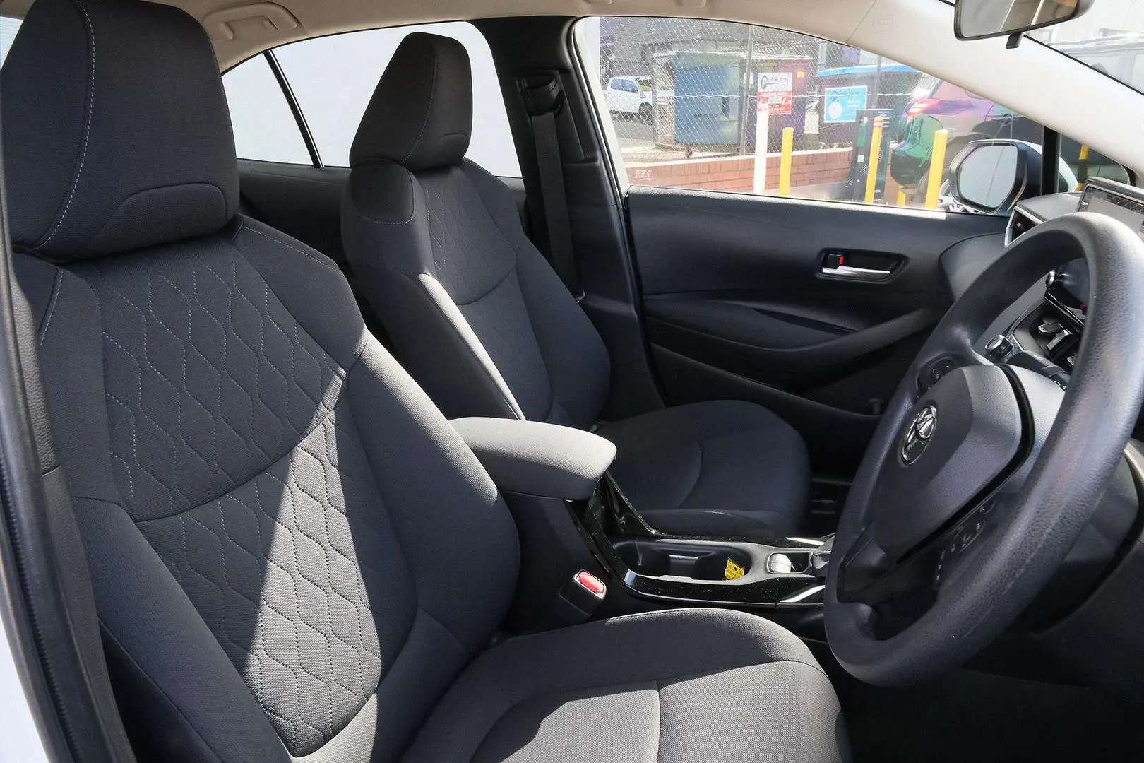 2020 Toyota Corolla Gallery Image 13
