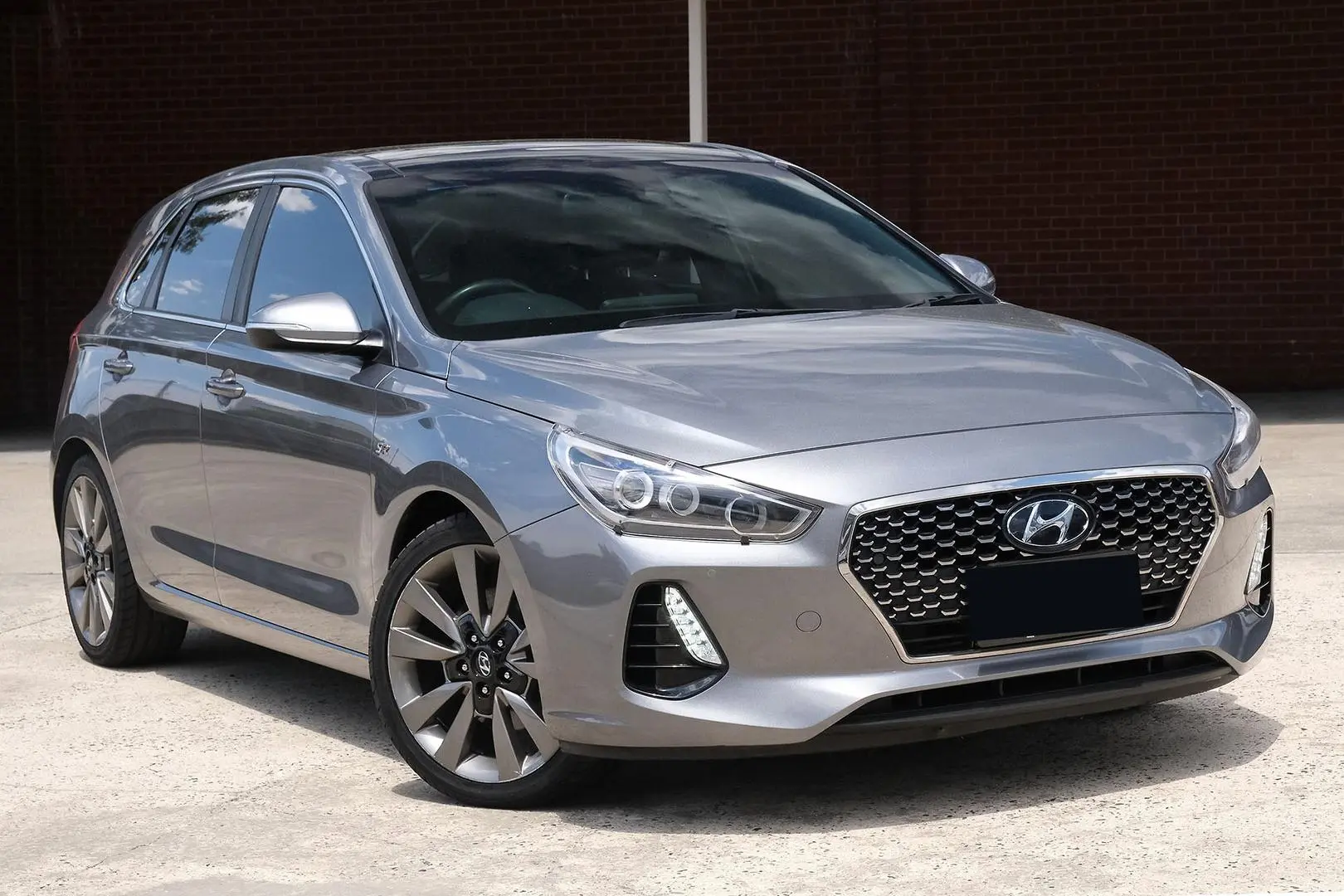 2017 Hyundai I30 Gallery Image 1