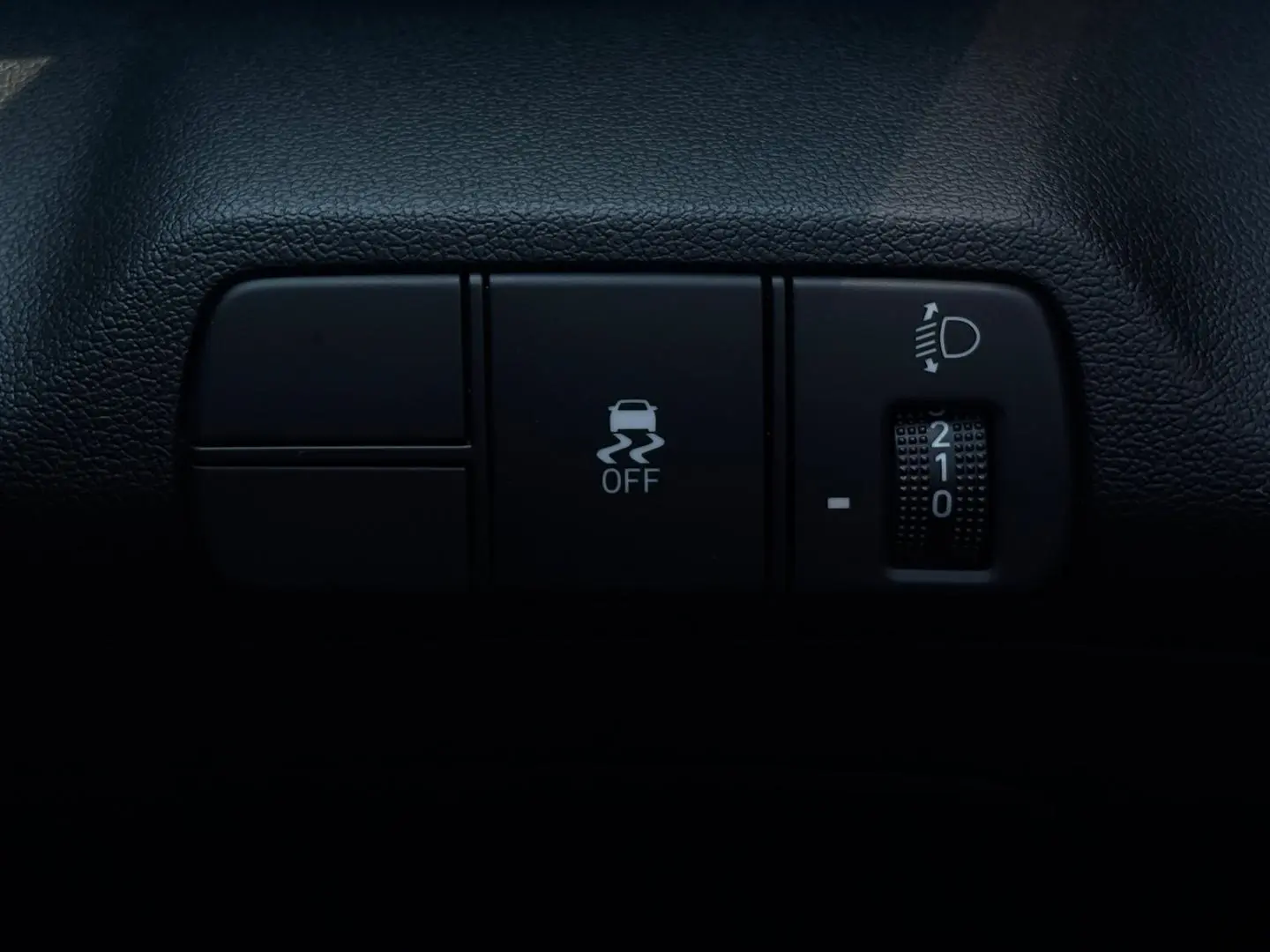 2022 Hyundai i30 Gallery Image 23