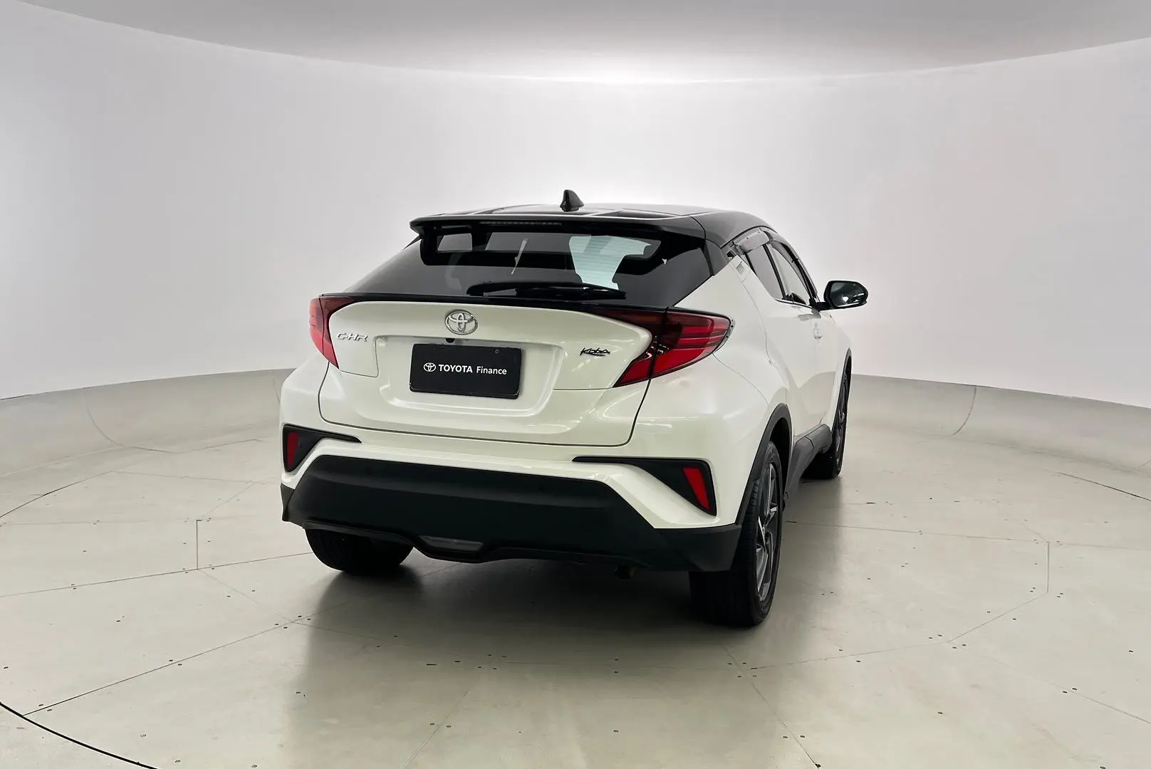 2021 Toyota C-Hr Gallery Image 5