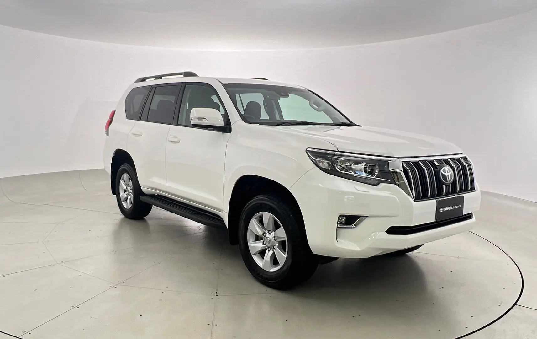 2023 Toyota Landcruiser Prado Gallery Image 1