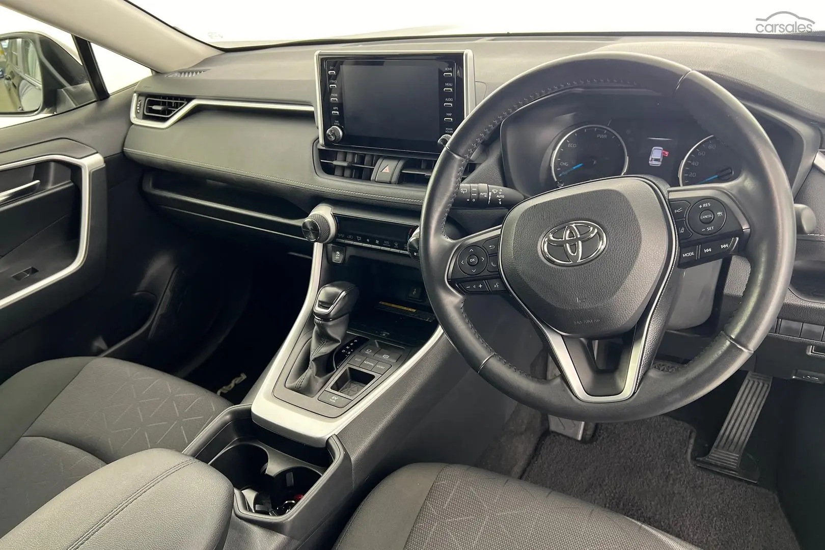 2019 Toyota RAV4 Image 12