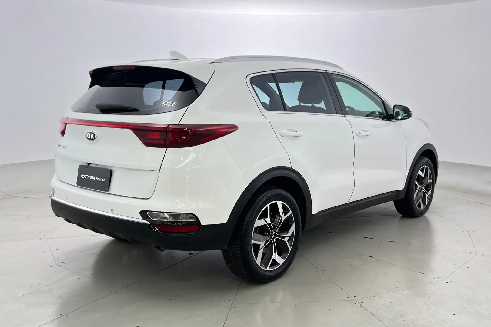 2021 Kia Sportage Gallery Image 4