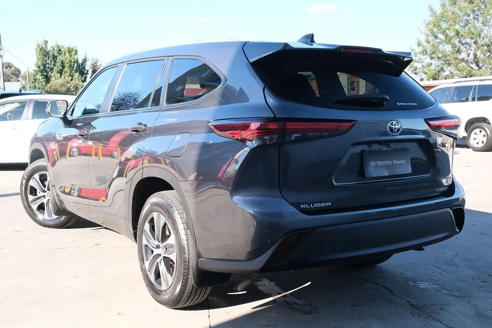 2023 Toyota Kluger Gallery Image 2