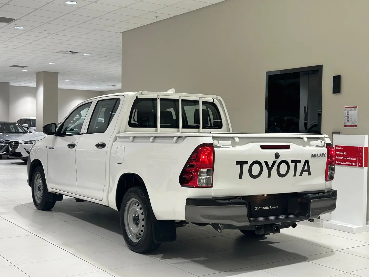 2021 Toyota Hilux Gallery Image 7