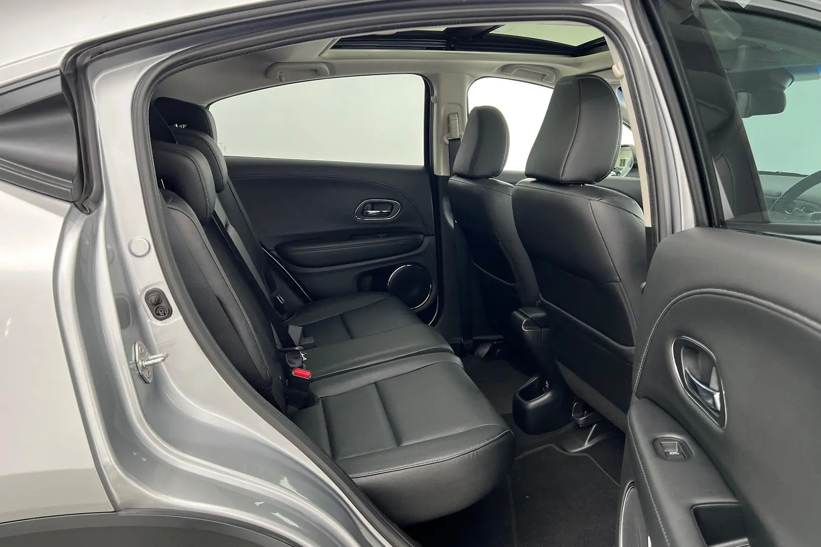 2016 Honda HR-V Gallery Image 19