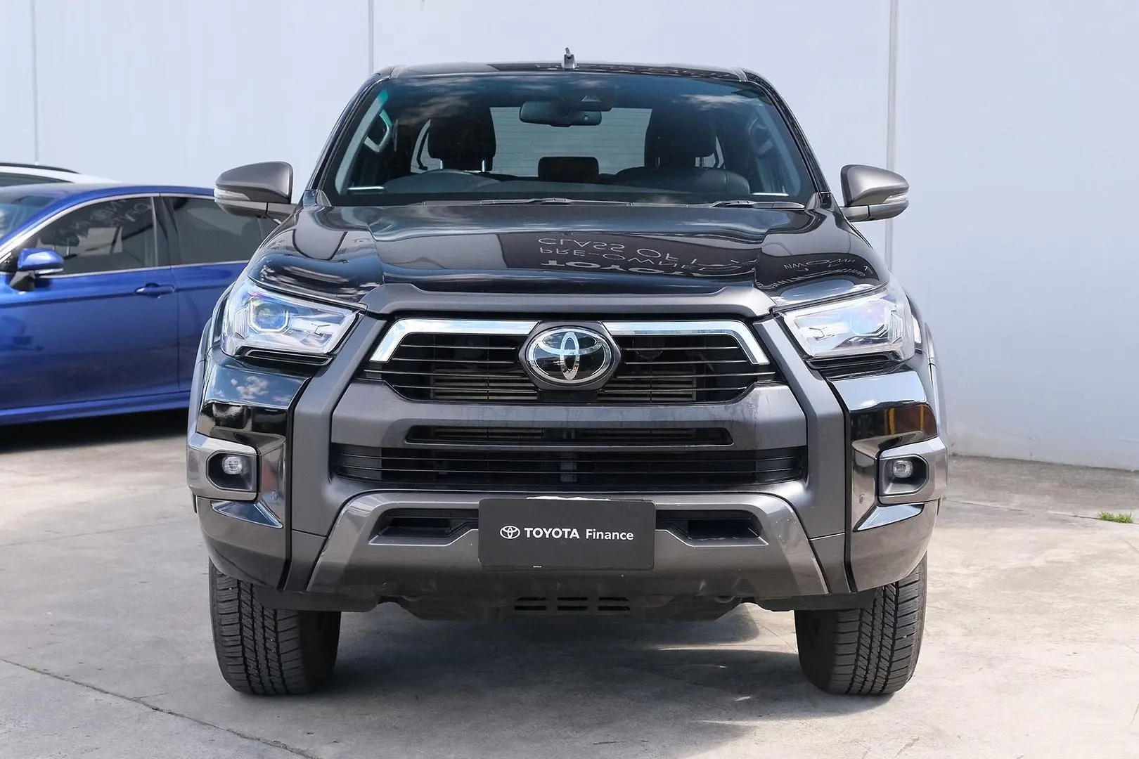 2021 Toyota Hilux Gallery Image 2