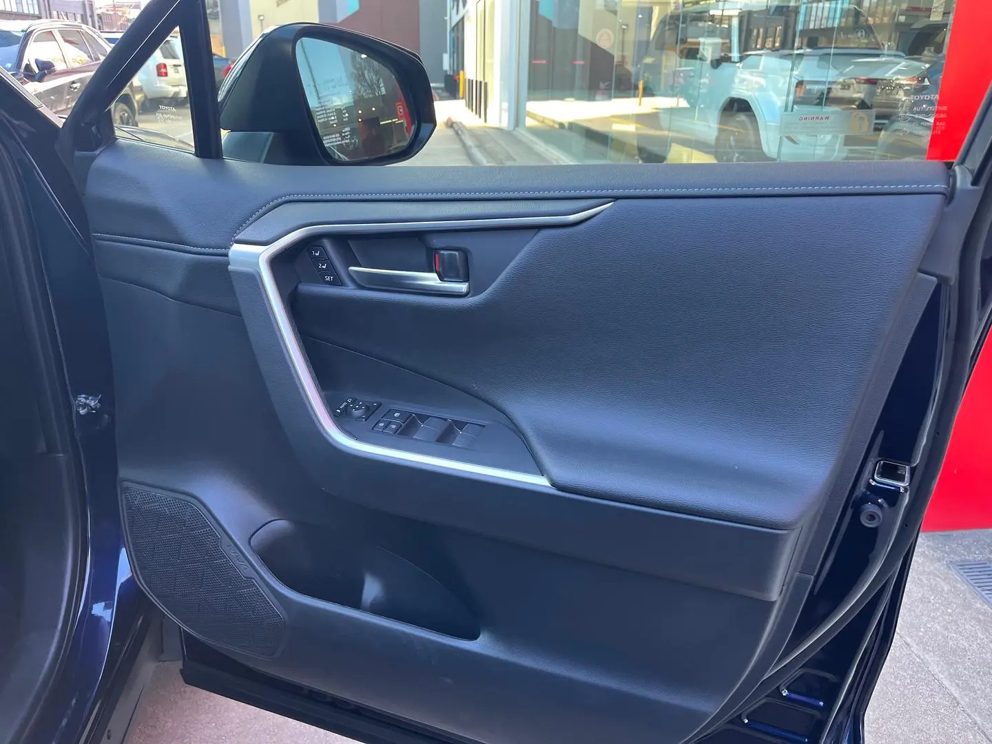 2024 Toyota RAV4 Gallery Image 13