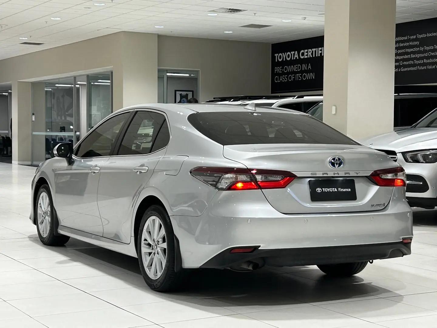 2021 Toyota Camry Gallery Image 7