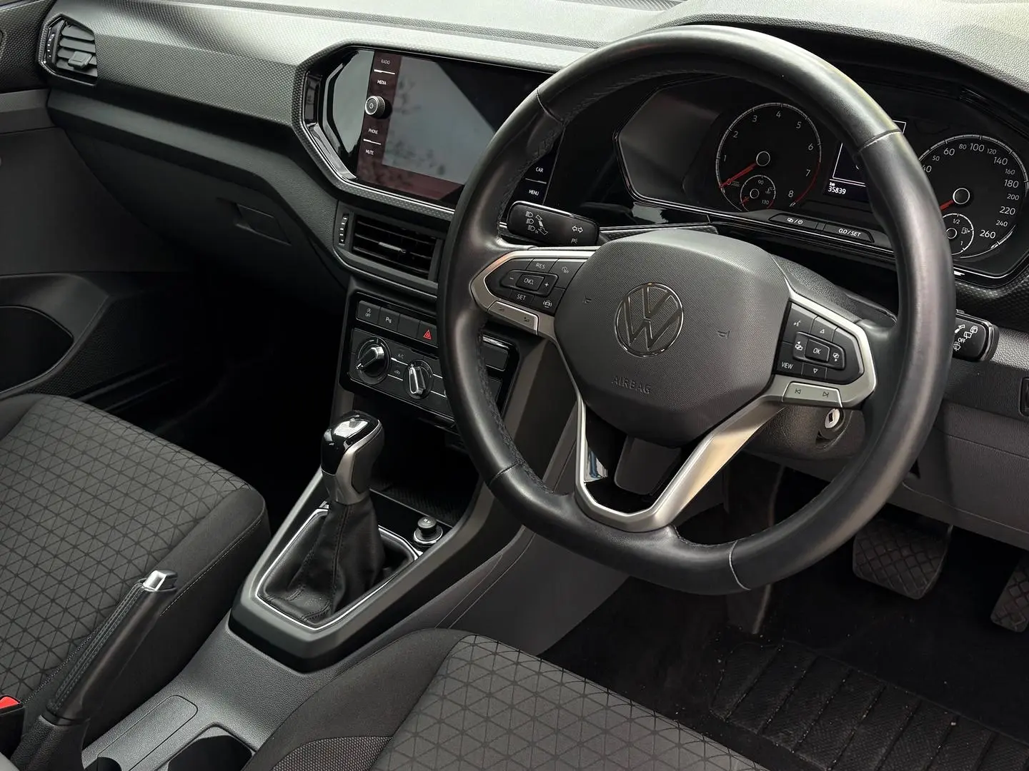 2021 Volkswagen T-Cross Gallery Image 12