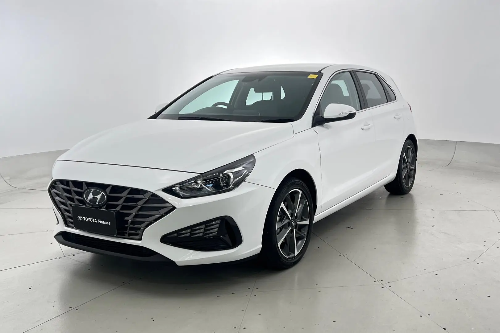 2023 Hyundai i30 Gallery Image 9