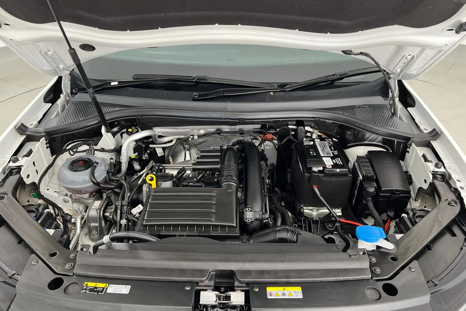 2023 Volkswagen Tiguan Gallery Image 21